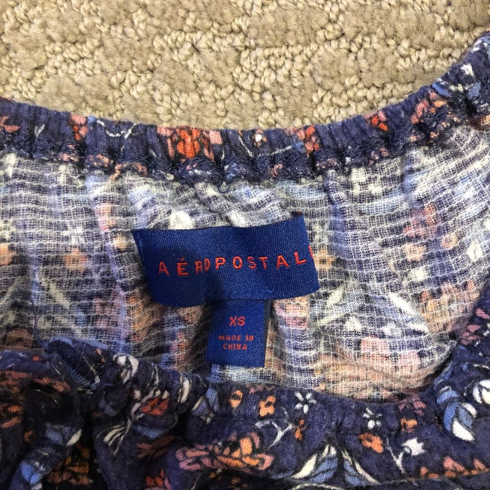 Off-Shoulder Top! - Picture 3 of 3